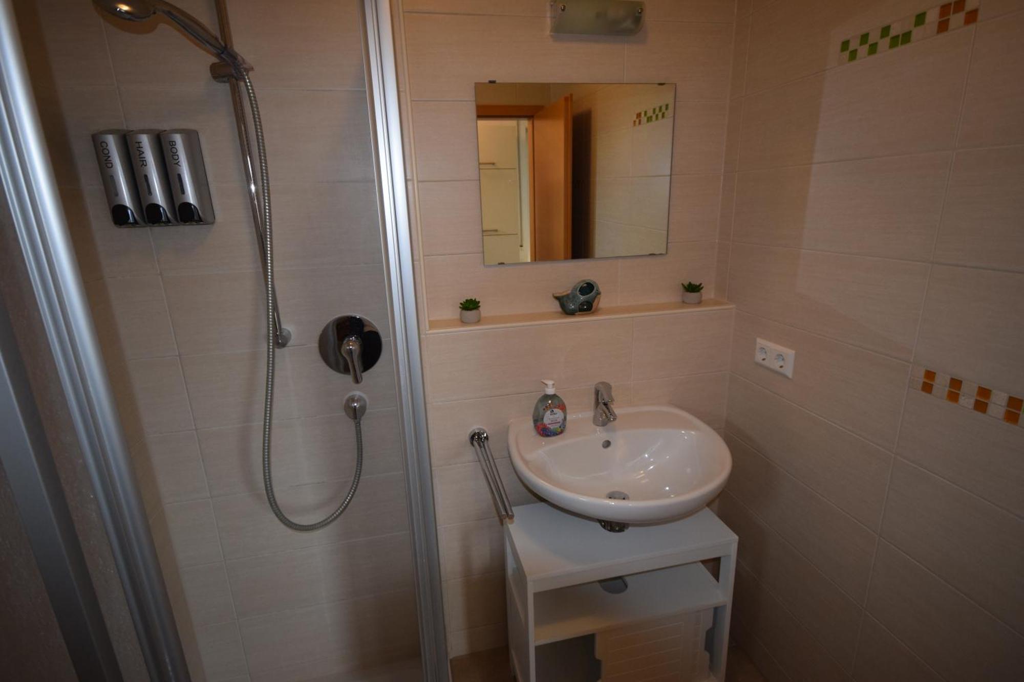 Nestwerk Komfort R23-13 - Balkon, Arbeitsplatz & Hochschulnaehe * Biberach an der Riss